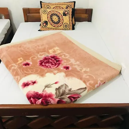 Sarasavi Family Guest house