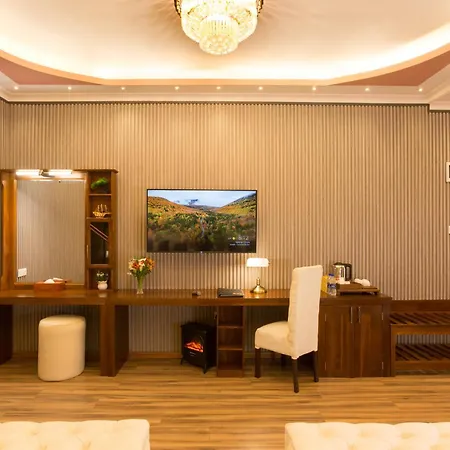 Hotel Grand Turf 5*