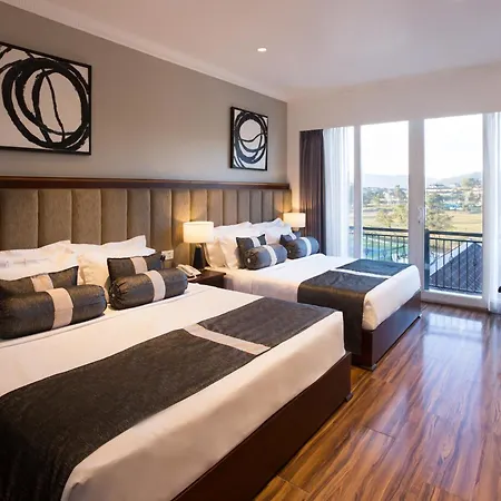 Grand Turf Hotel