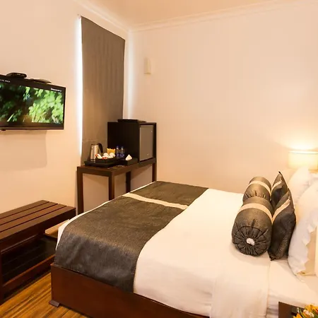 Hotel Grand Turf Nuwara Eliya