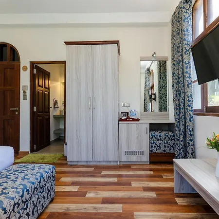 Hotel The Wind Castle Nuwara Eliya