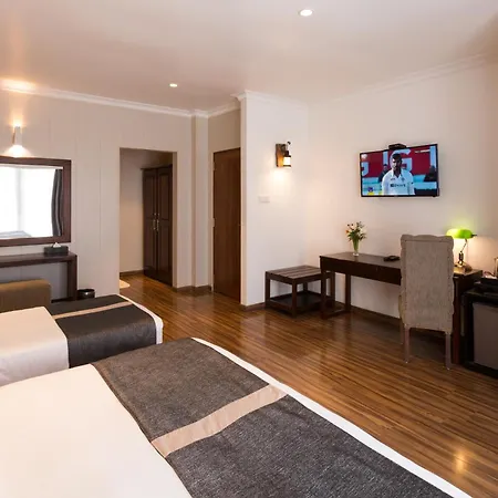 Grand Turf 5* Nuwara Eliya