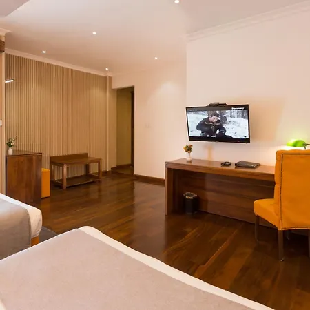 Grand Turf Hotel 5*
