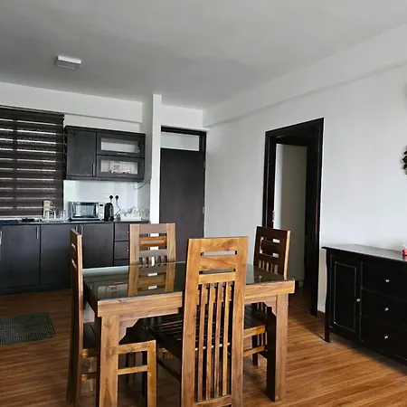 Apartment Cozy View 2 Bedroom With Kitchen Nuwara Eliya