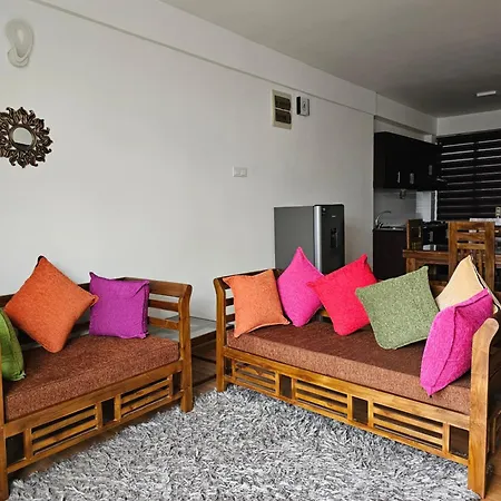 Cozy View 2 Bedroom With Kitchen *