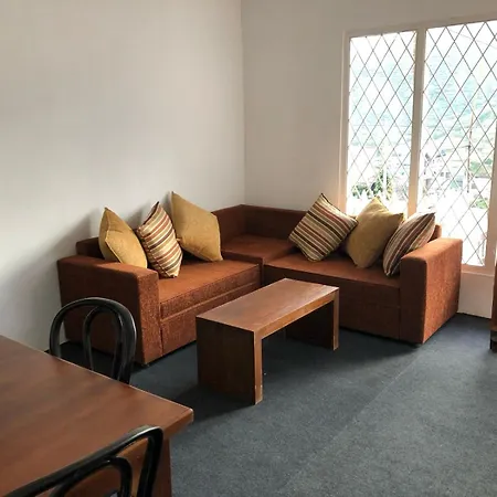 Holiday home Yaaluge