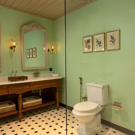 Uga Halloowella Hotel 5*