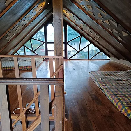 Campsite Rc Quirky Wood House *