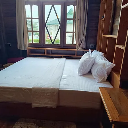 Campsite Rc Quirky Wood House Nuwara Eliya