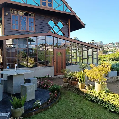 Rc Quirky Wood House Nuwara Eliya