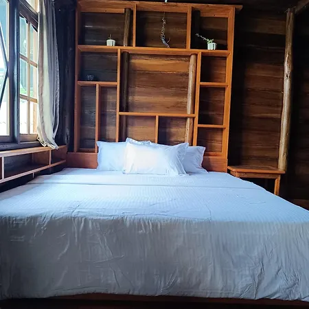 Rc Quirky Wood House * Nuwara Eliya