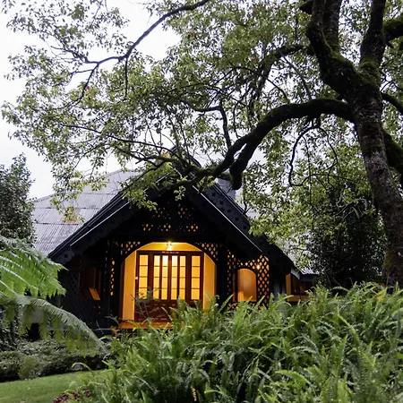 Ferncliff Guest house 4*
