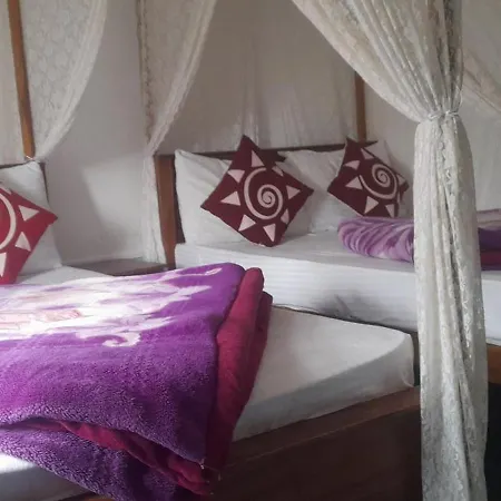 Zion White House Guest house 3*