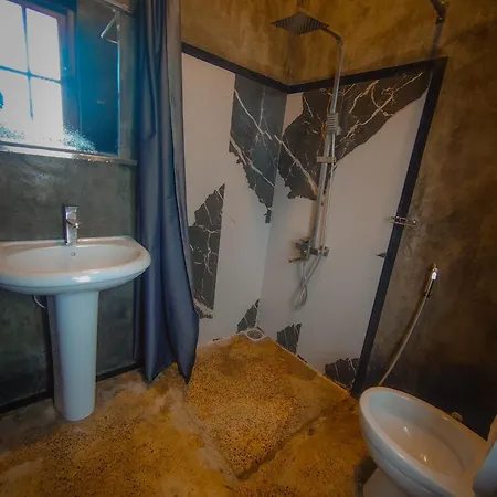 - Guest house Nuwara Eliya