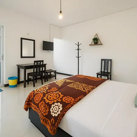 Hotel White 4*