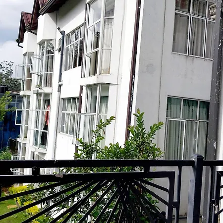 Hotel Drizzle Ridge Nuwara Eliya