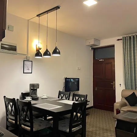 Apartment Breeze *