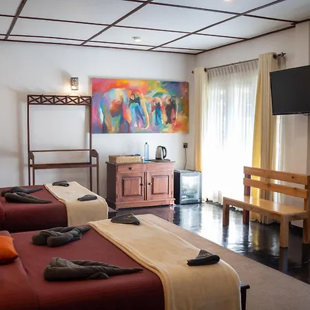 Guest house Suriya Guest 3*
