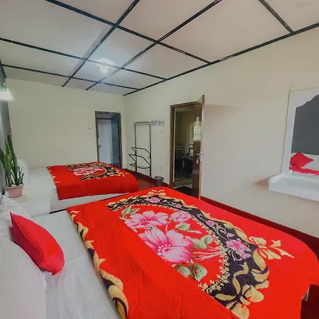 Grand Nauro Guest house *