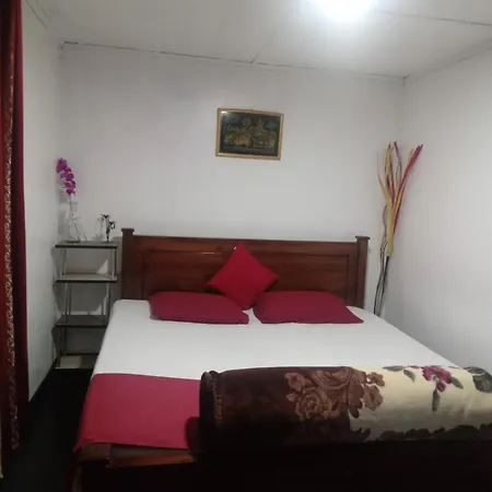 Guest house Methmi Rest Nuwara Eliya