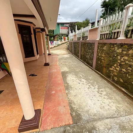 Mist - With Attached Bathrooms Guest house Nuwara Eliya