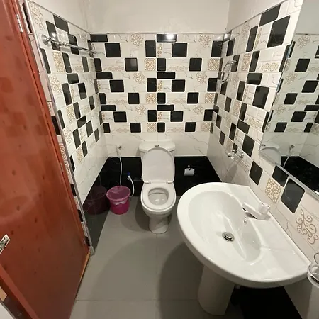 Guest house Mist - With Attached Bathrooms Nuwara Eliya