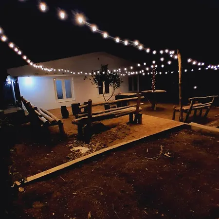 Green Villa Inn *