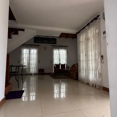 Breezy Loft - * Nuwara Eliya