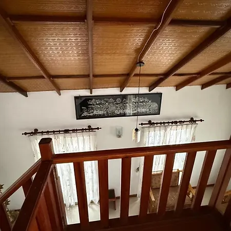 Breezy Loft - Holiday home