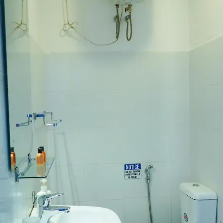 Mountain Breeze Cool Apartment