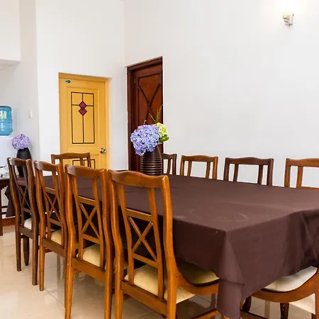 Tranquil Garden Bed & Breakfast 3*