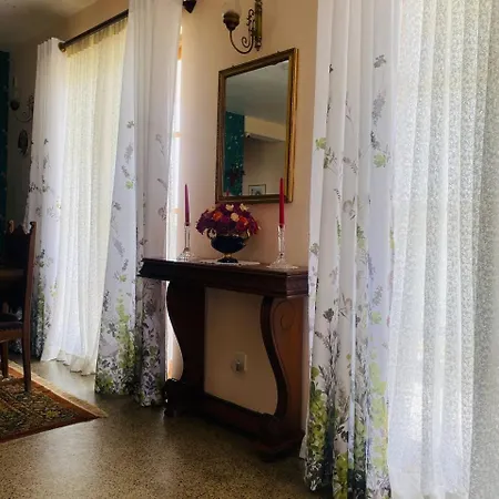 Villa Como Bed & Breakfast