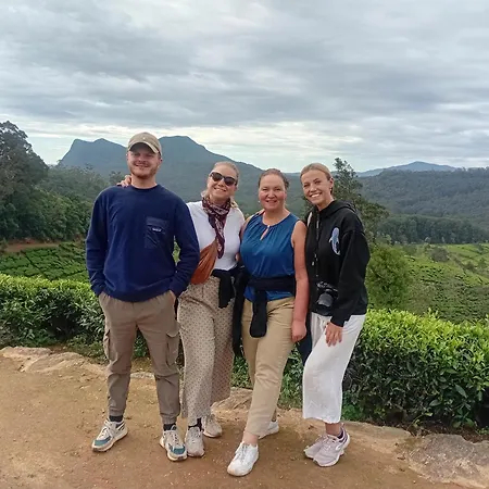 Serenity Heights Homestay Nuwara Eliya