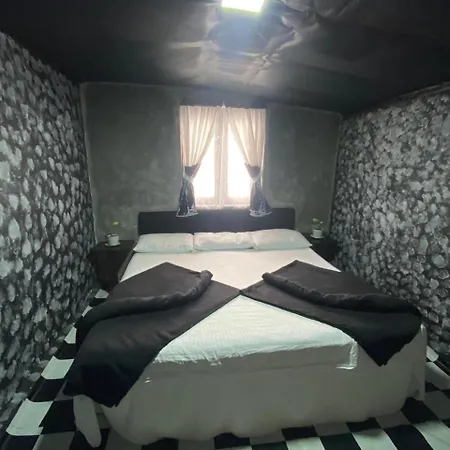D Hearts , Bed & Breakfast