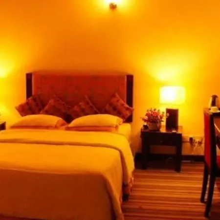Hotel Ashley 3*