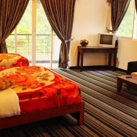 Ashley Hotel