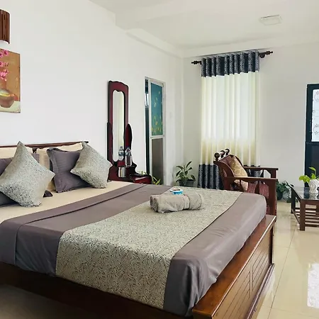 Golden King Guest Bed & Breakfast 3*