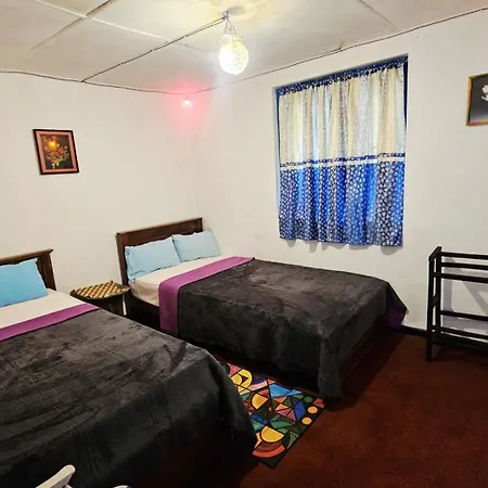 Chez Rooftop Hostel *