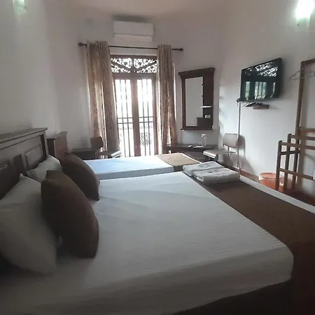 Resi Dence Guest house *