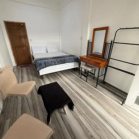 Shiny Cot Full Villa *