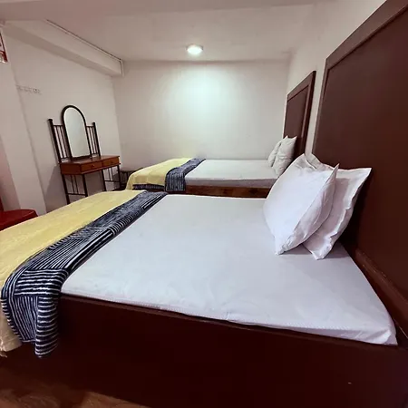 Shiny Cot Full Villa Nuwara Eliya