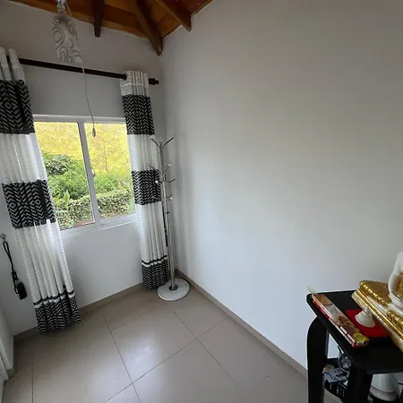 Hotel Crimple Nuwara Eliya