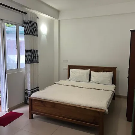 Hotel Crimple Nuwara Eliya