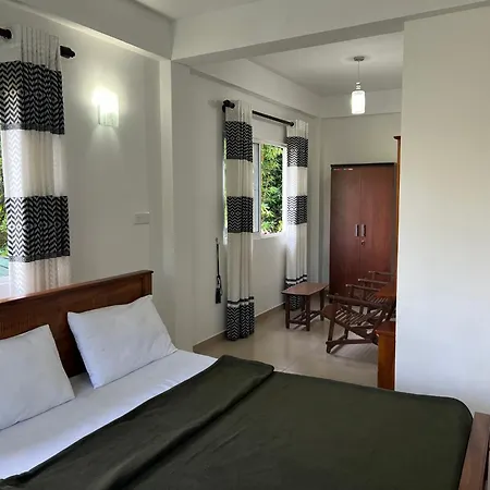 Crimple Hotel *