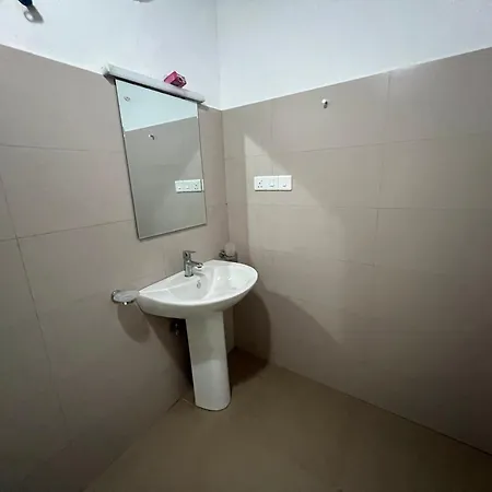 Hotel Crimple Nuwara Eliya