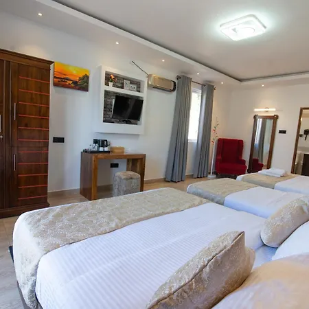 Twin Red - Luxury With Mountain View Hotel Nuwara Eliya