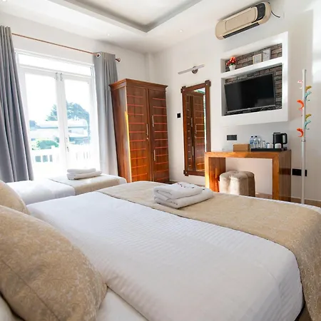 Twin Red - Luxury With Mountain View Nuwara Eliya