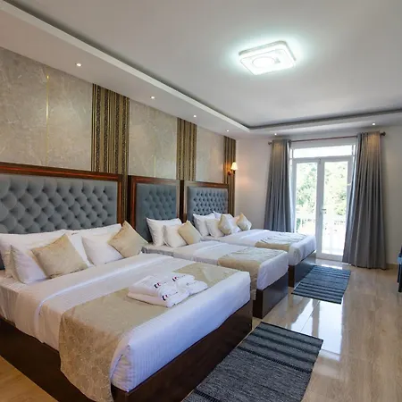 Twin Red - Luxury With Mountain View *