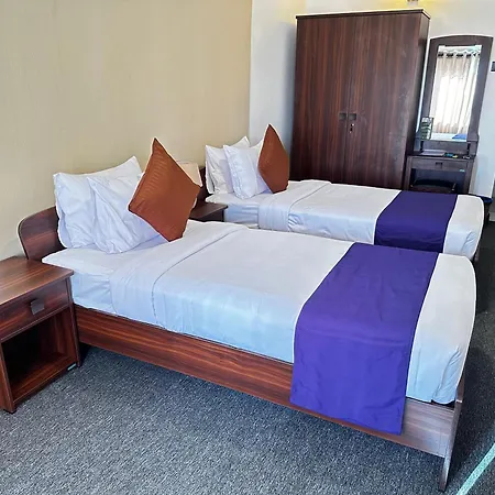 Summer Bliss * Nuwara Eliya