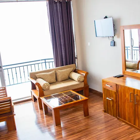Hotel Universal Hills Nuwara Eliya